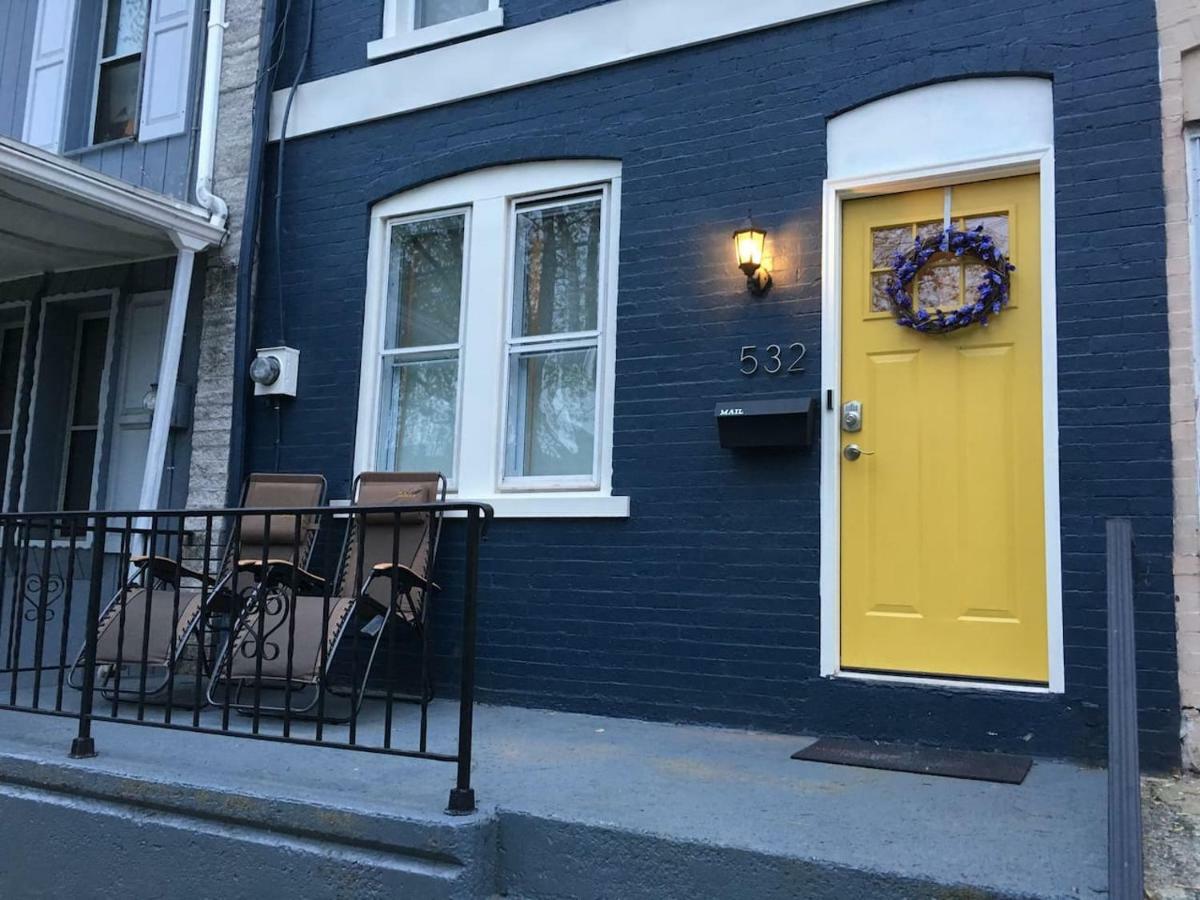 Charming Home In Friendly Neighborhood Lancaster Esterno foto